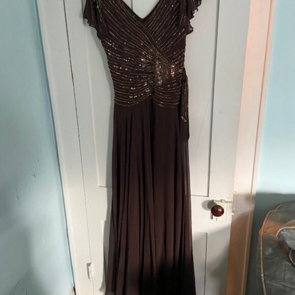 Women's Dress - Picture 2 of 2